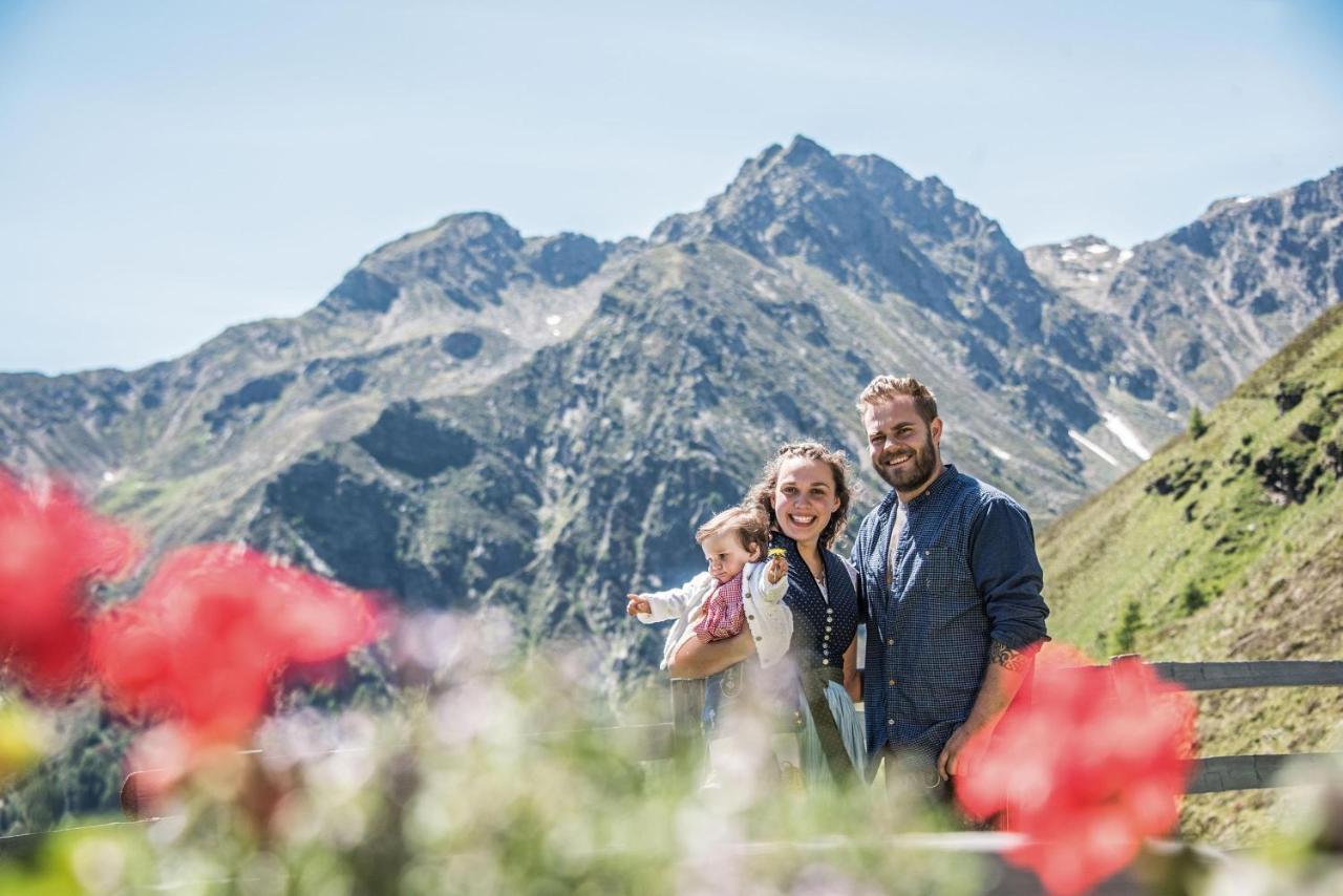 Archehof Hochzirm Lodge Anna Кампо Турес Екстериор снимка
